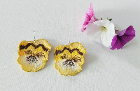 Kolczyki haftowane bratki -żółte