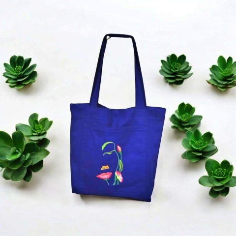 Bawełniana torba z haftem i kieszenią