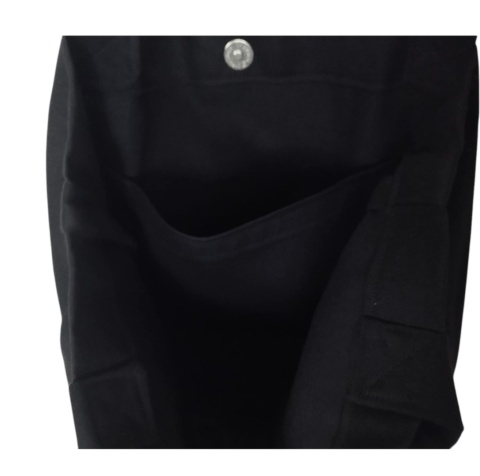 Czarna bawelniana torba z czerwonym haftem