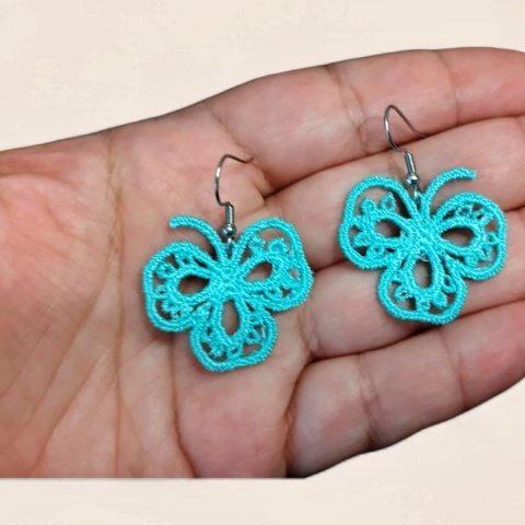 Delikatne koronkowe kolczyki - niebieskie