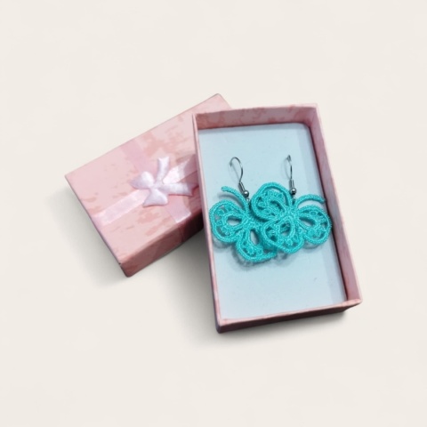 Delikatne koronkowe kolczyki - niebieskie