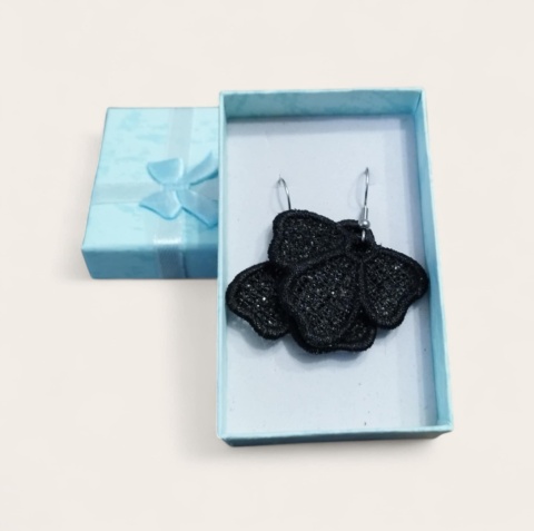 Haftowane kolczyki - czarne