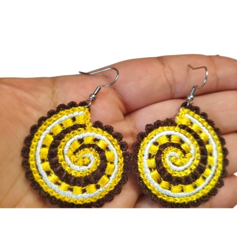 Haftowane kolczyki spiralne muszle