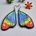 Haftowane kolczyki tęczowe motyle