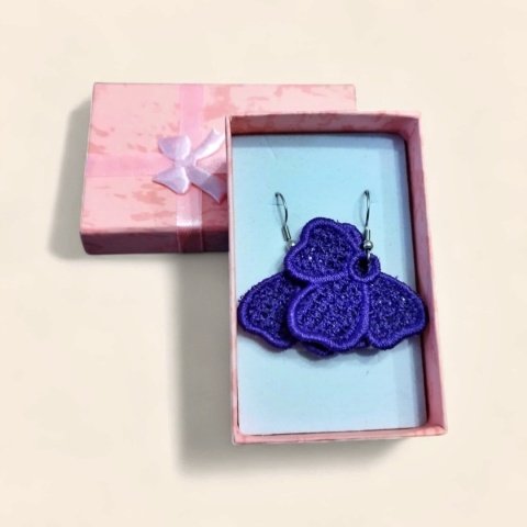 Kolczyki haftowane platki kwiatu - fioletowe