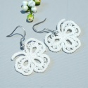Koronkowe haftowane kolczyki - białe