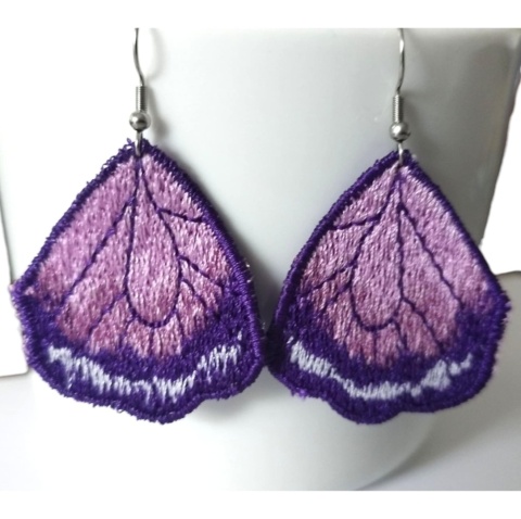 Skrzydła motyla - haftowane kolczyki