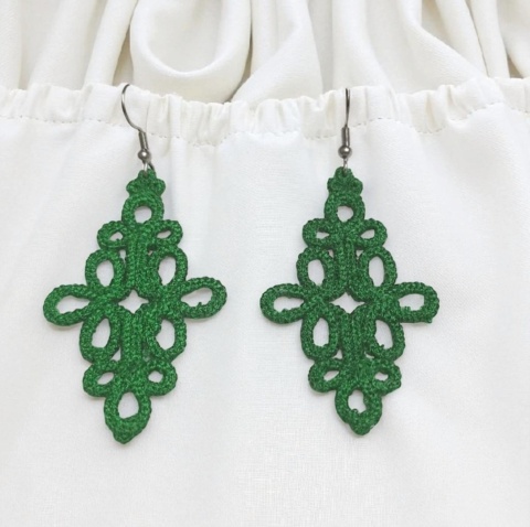Zielone koronkowe kolczyki